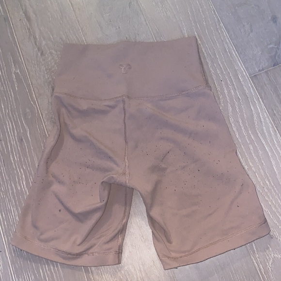 TNA beige biker shorts - Picture 2 of 4